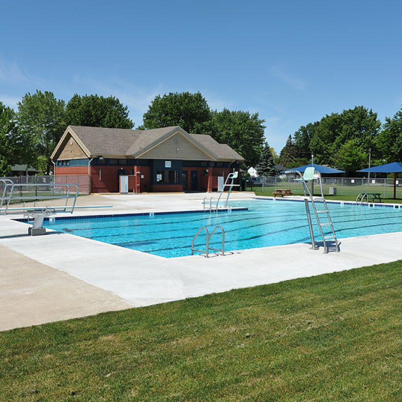 installations-sportives-Piscine_Pellerin